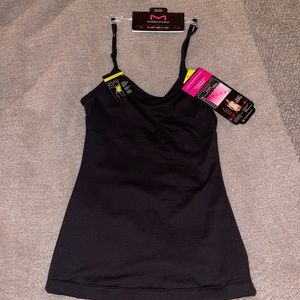 NEW Maidenform shapewear cami sz M